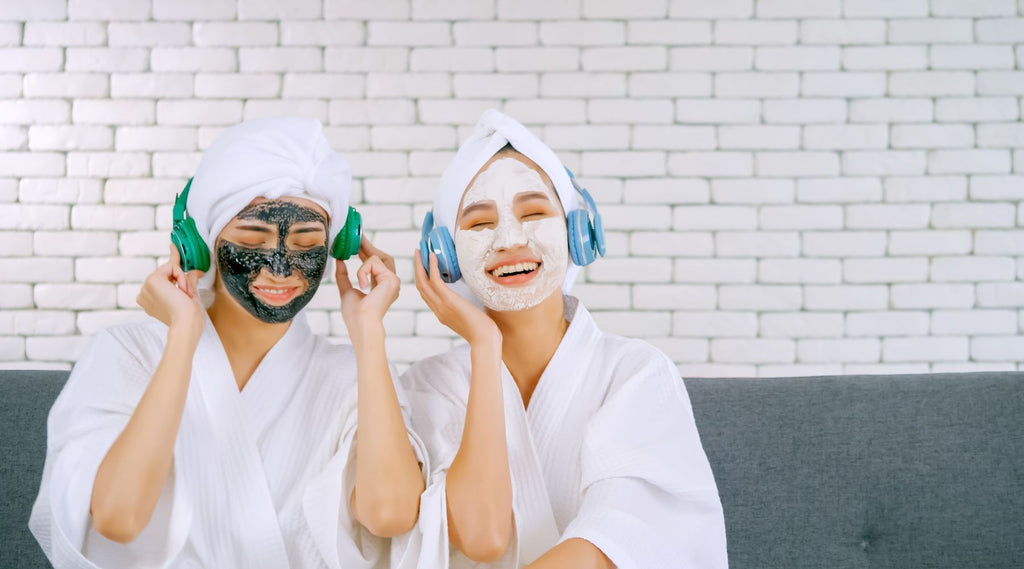Jelly mask vs. peel-off mask : Le duel des titans de la beauté