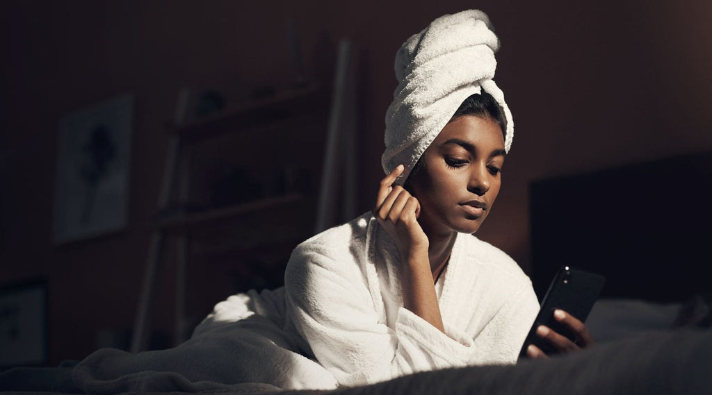 Les 5 étapes clés d'une routine de soins du visage avant de dormir pour une peau éclatante